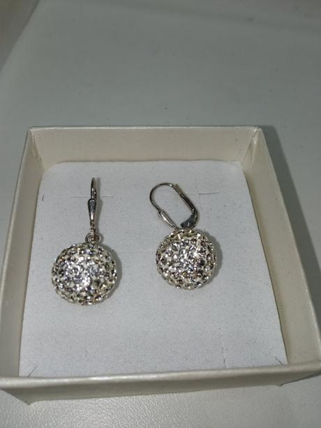 Strieborné náušnice, 