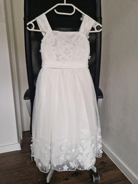 Šaty na 1.sv.prijímanie, 134