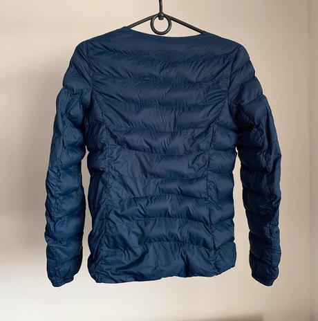 Modra lehká bunda, gate,s