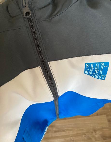 Krásna prechodná bundička, 122