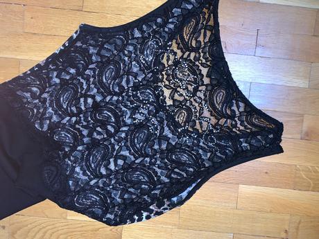 Čierne šaty so zvieracím vzorom, m