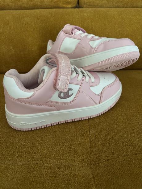 Tenisky, champion,33