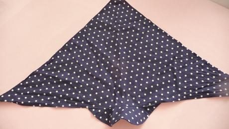 Bodkovaná šatka, rada,116