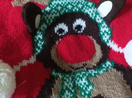 Raz obleceny svetielkujuci svetricek, f&f,92