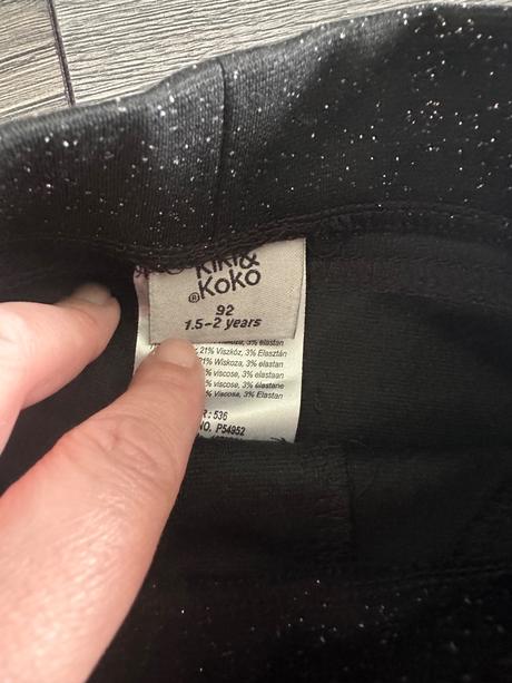 Paradne ligotave nohavice, 92