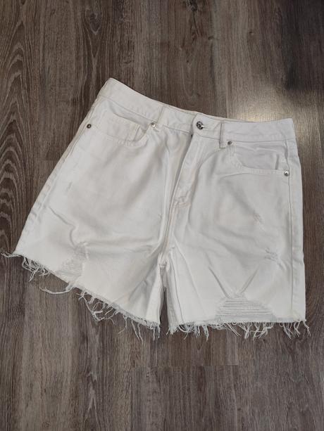Šortky, f&f,40