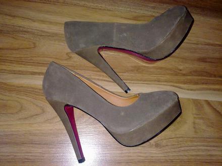 Lodicky na platforme, 38