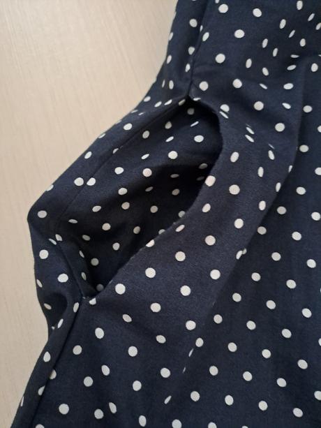 Bodkované šaty, gate,m