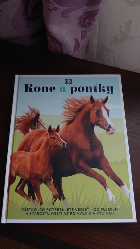 Úplne nová nádherná kniha kone a poníky, 
