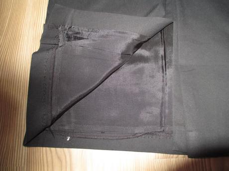 Velmi kvalitna cierna sukna zn. caroll, velk. xs-s, s