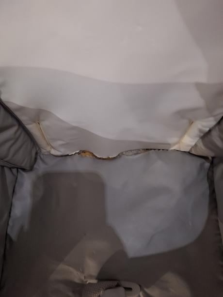 Pevná, stabilná jedálenska stolička, caretero