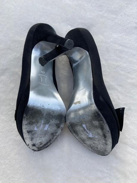 Lodičky s mašličkou, 40