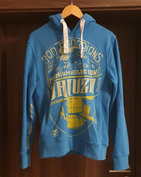 Modra mikina yakuza, l