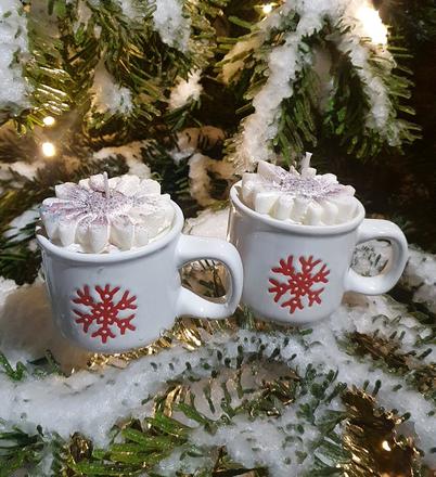 Sójové sviečky v hrnčekoch, 