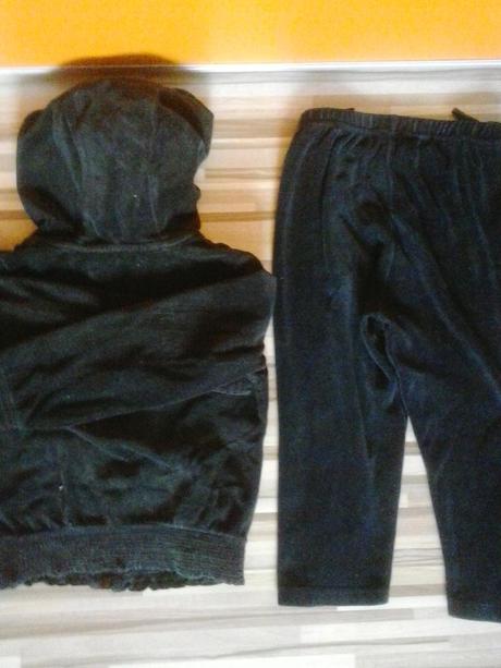 Mikinka a teplaky, girl2girl,110