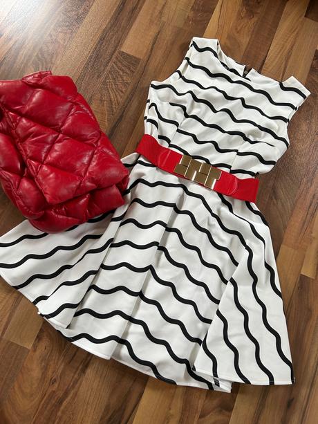 Elegantné šaty v. 40, 40