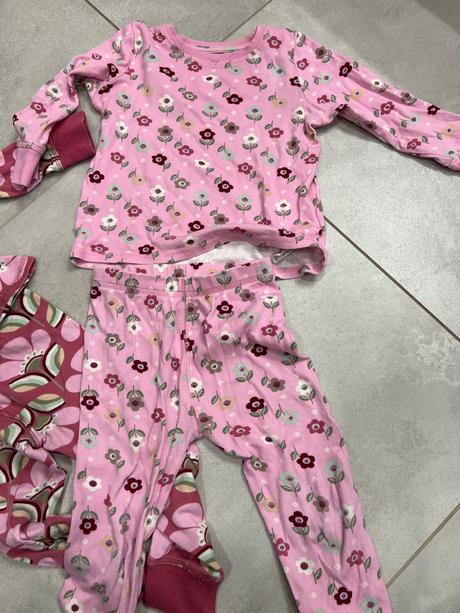 Pyžamká next č.98, next,98