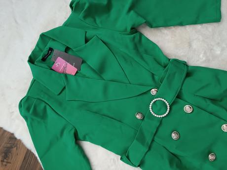 Nové mini šaty, 40 / l