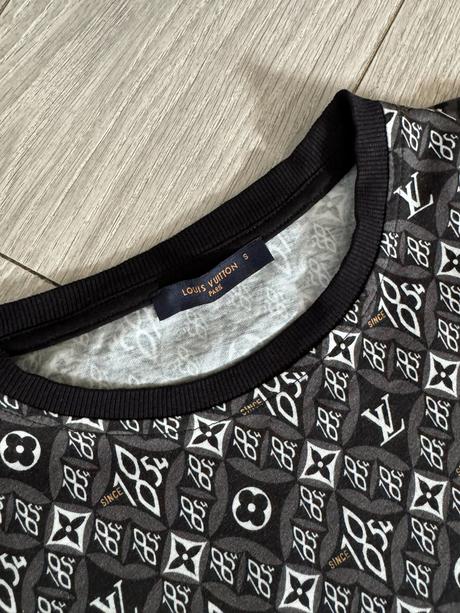 Dámske tričko s, s