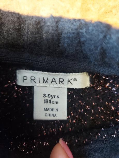 2x pulovrik na zimu 128, 134, primark,128