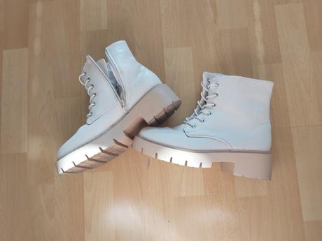 Členkové čižmy., 39