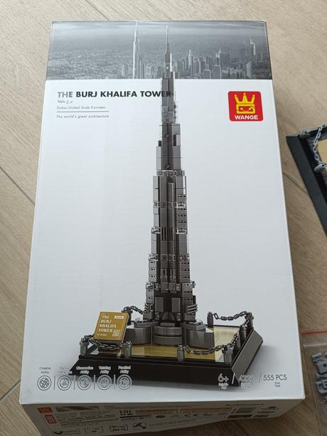 Lego the burj khalifa tower,