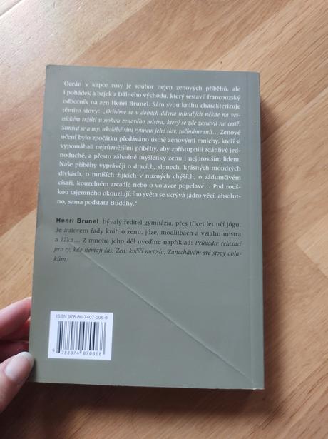 Kniha ocean v kapce rosy, 