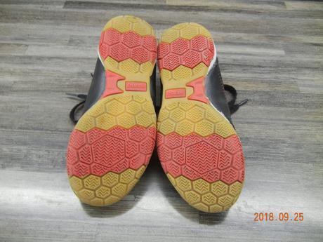 Futbalové halové tenisky, 30