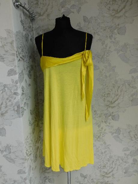 Kvalitne upletove letne šaty, 38