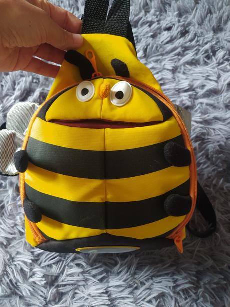 Včielka ruksak, 