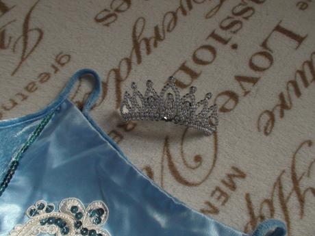 - princezná (frozen) luxusné šaty veľ.128,