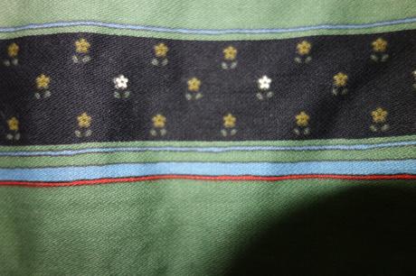 Sukňa s farebným lemom, 36