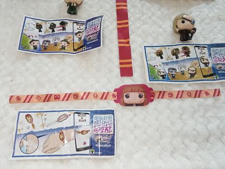 Harry potter kinder surprise s papierikmi,