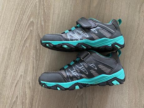 Turistické topánky, 32