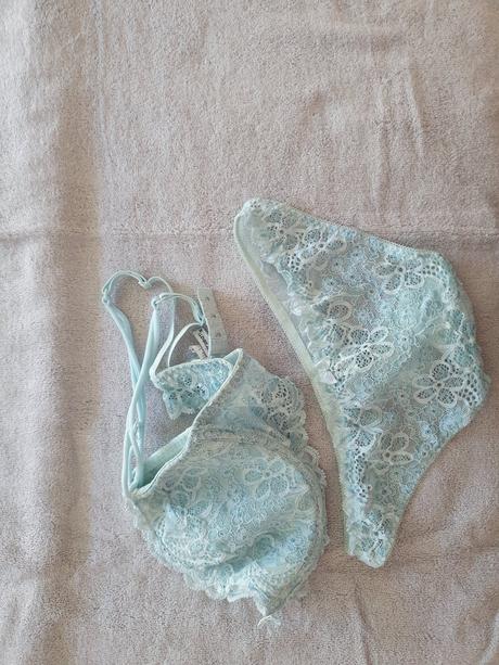 Spodná bielizeň bacirubati, s