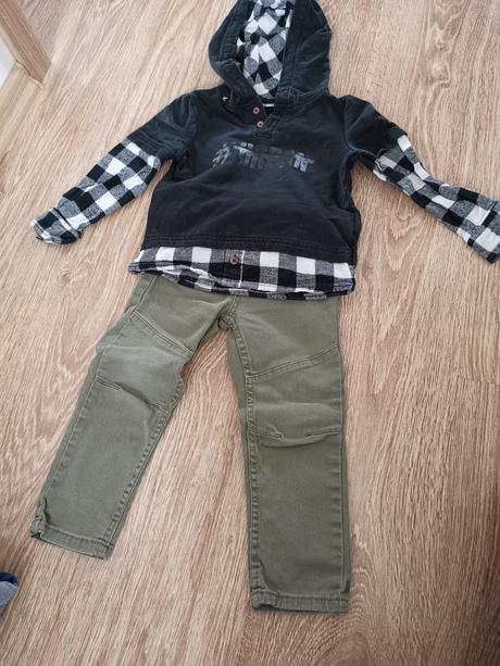 Tričko a nohavice, 104