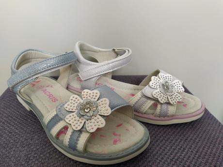 Sandálky, 36