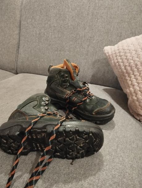 Turistické topánky, 34