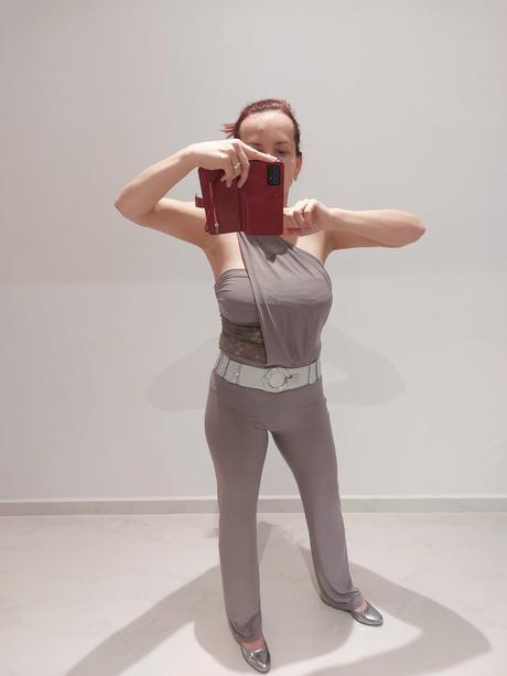 Krásny elegantný sexi overal s-m, m