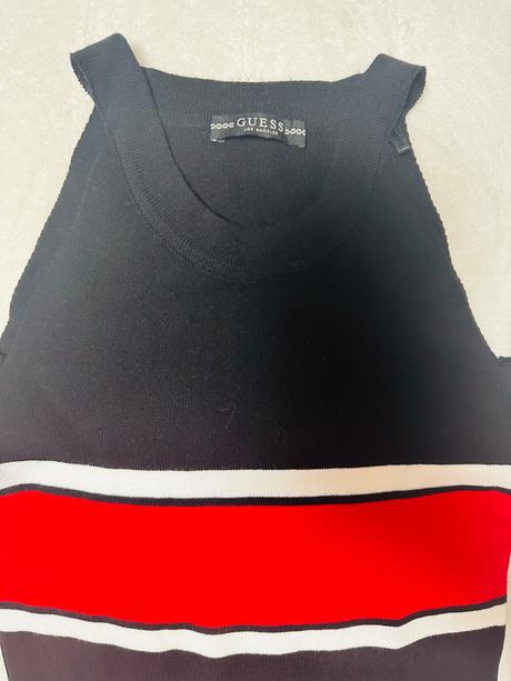 Úpletové šaty s odhalenými plecami zn. guess, guess,l / m