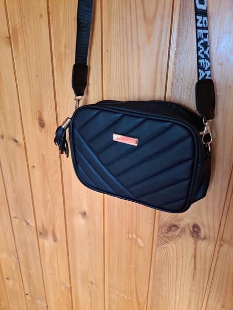 Crossbody kabelka,