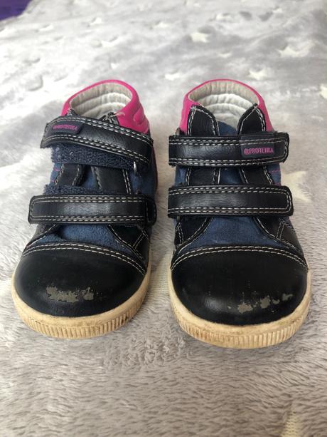 Topánky 21, protetika,21