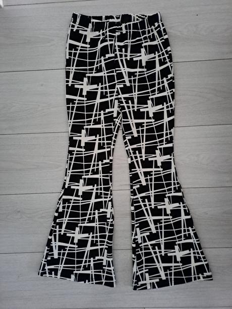 Zvonové nohavice, 140