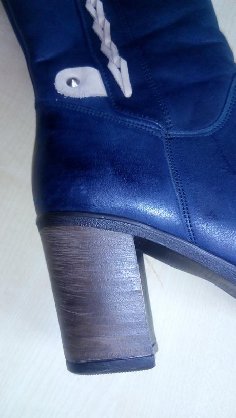 Kožené čižmy s aplikáciou nenosené zn. konopka, 38