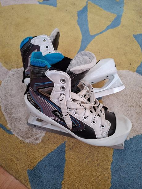 Brankarske korcule bauer, vel. 38 - vyborny stav, bauer,38