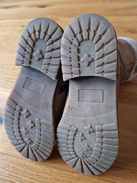 Dievčenské kožené čižmy, baťa,33