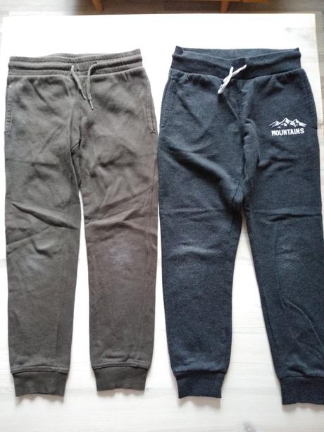 4 tepláky, 122–134