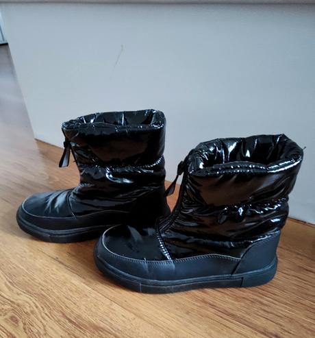 Čierne lesklé snehule, 37