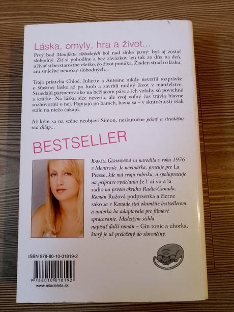 Rafaële germain - ružová podprsenka a čierne sako, 