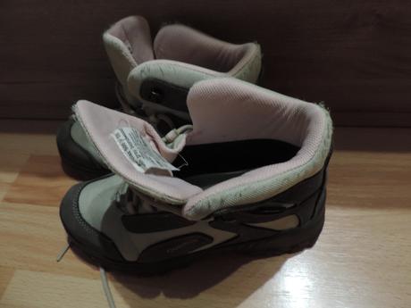 Turistická obuv, 33